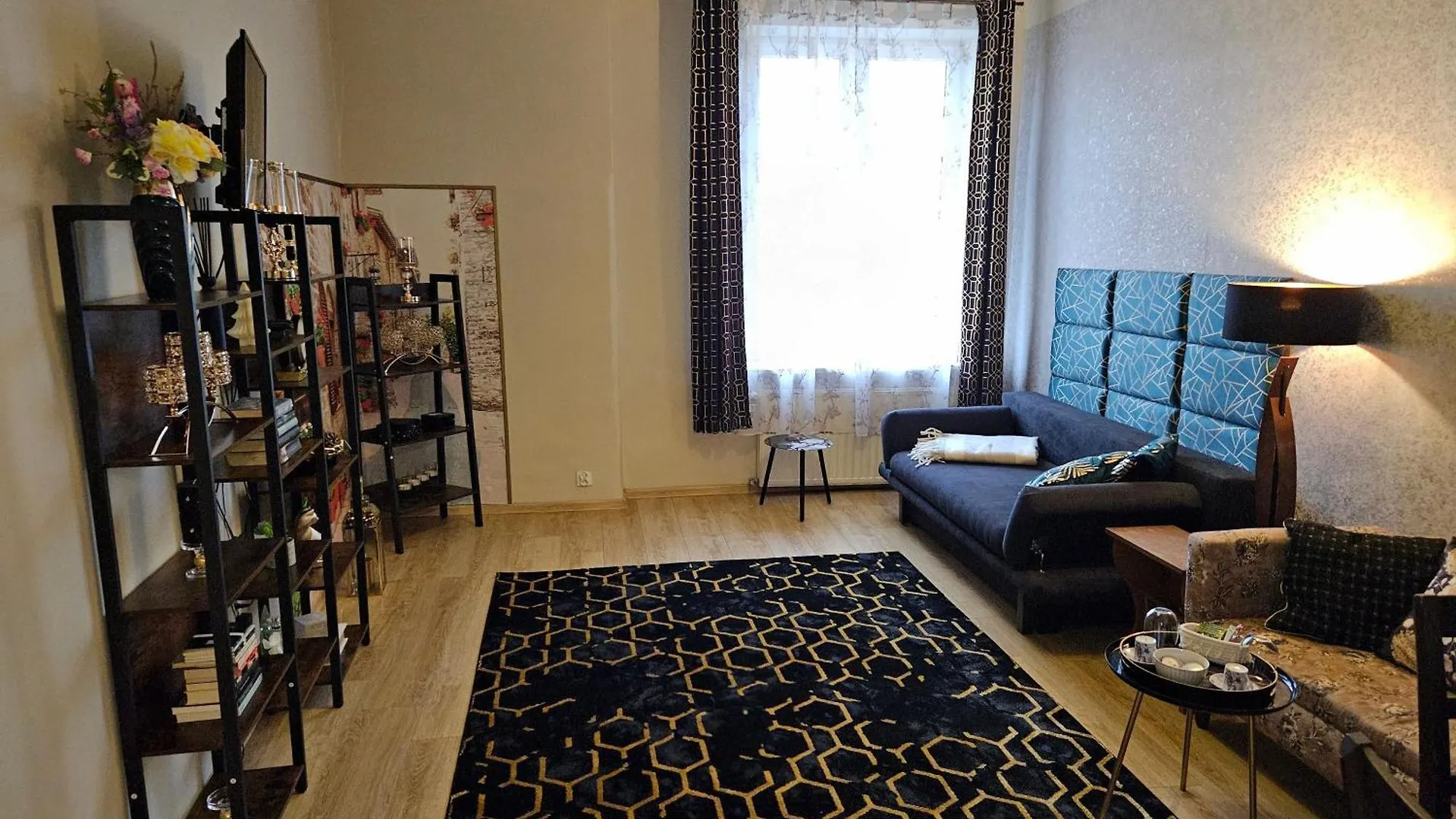 Sara -Mikolajska - Rynek - Netflix Hydromassage Appartement Krakau