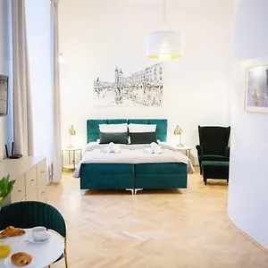  Lejlighed Apartments Roman