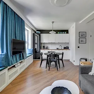 https://4-lions-grobla.gdanskhotel.org