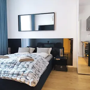 Szeroka 33 A-c By Homeprime Kraków