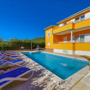 https://villa-mijo.splithotels.org